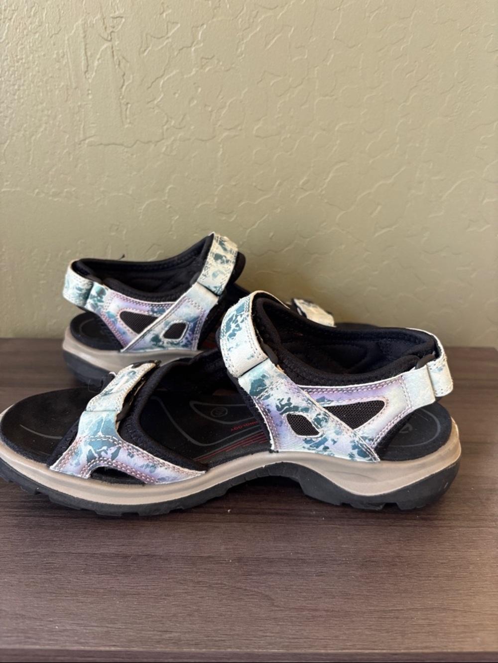 Ecco Yucatan Offroad Sandals Womens Blue Print Shoes Walking Hiking Size 40 - Picture 5 of 9